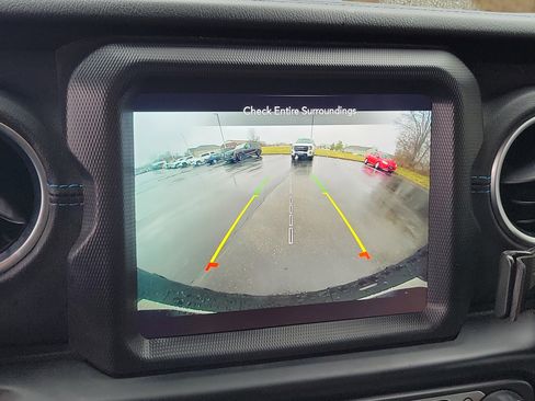 Used 2021 Jeep Wrangler Unlimited Rubicon 4xe w/ Cold Weather Group image 21