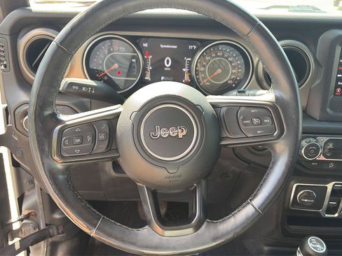 Used 2020 Jeep Wrangler Unlimited Sport AWD/4WD image 5