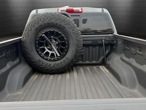 New 2025 GMC Canyon AT4 w/ AT4X AEV Edition AWD/4WD image 9