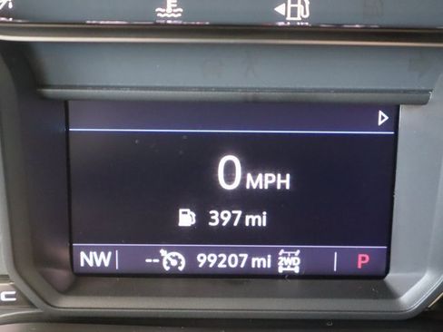 Used 2021 GMC Sierra 2500 AT4 image 32