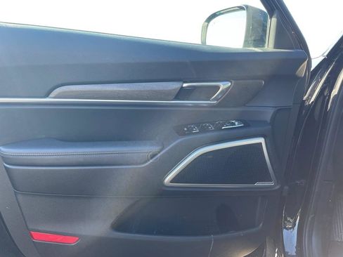 Used 2022 Kia Telluride EX w/ EX Premium Package image 8