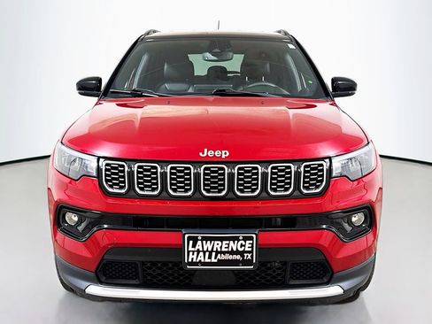 Used 2024 Jeep Compass Limited AWD/4WD image 2