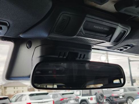 Used 2024 Jeep Wrangler Sport S image 27