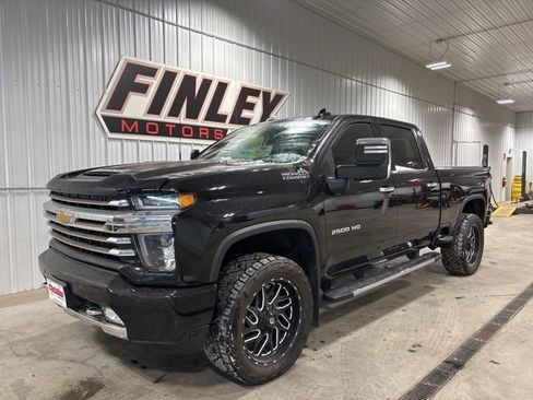 Used 2023 Chevrolet Silverado 2500 High Country image 5