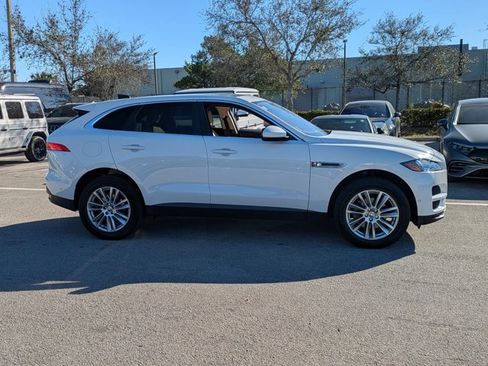 Used 2020 Jaguar F-PACE Prestige image 4