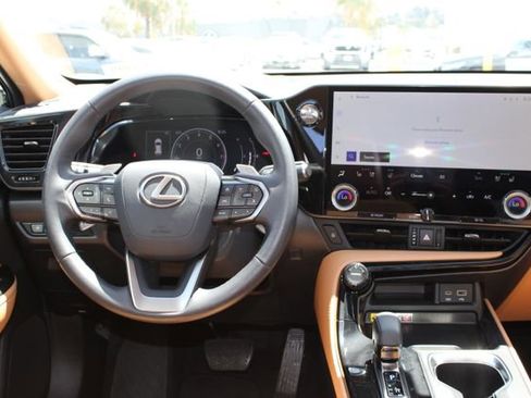 Certified 2025 Lexus NX 350 AWD w/ Accessory Package (Z2) image 14