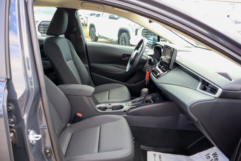 Used 2026 Toyota Corolla LE FWD image 10