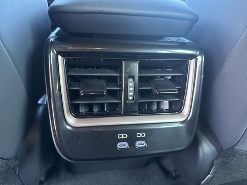 Used 2025 Toyota Crown Signia image 26