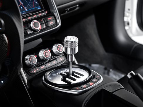 Used 2009 Audi R8 V8 image 24