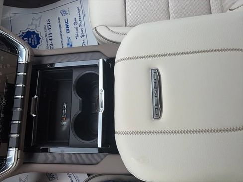 New 2026 GMC Yukon Denali w/ Sun & Power Step Package AWD/4WD image 23