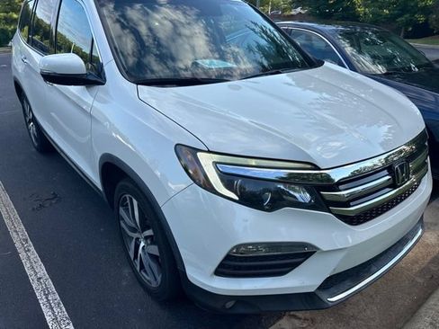 Used 2016 Honda Pilot Elite image 4