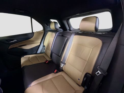 Used 2022 Chevrolet Equinox Premier FWD image 23