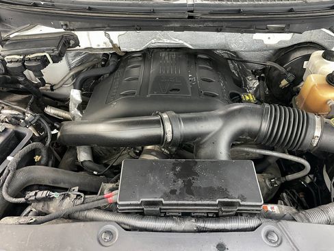 Used 2013 Ford F150 XLT w/ XLT Chrome Pkg image 41