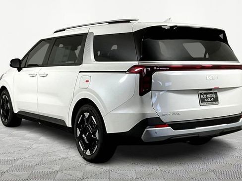 New 2026 Kia Carnival EX FWD image 4