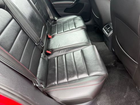 Used 2021 Volkswagen Golf 4-Door FWD image 21