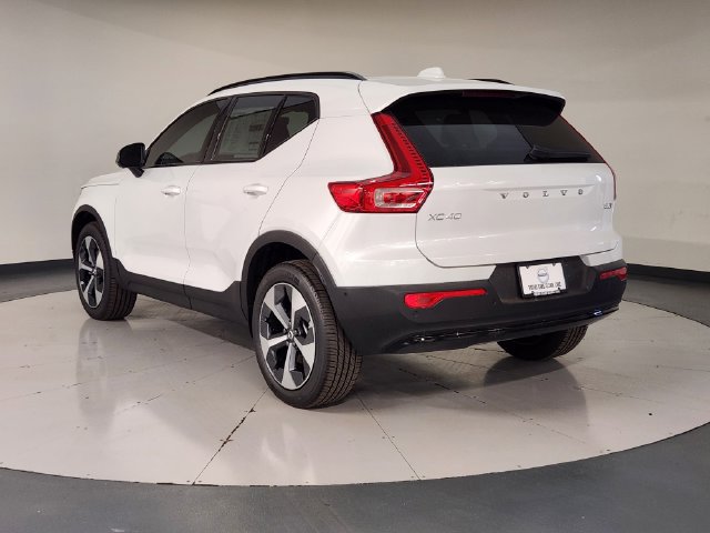 Used 2026 Volvo XC40 B5 Plus w/ Protection Package Premier AWD/4WD image 6