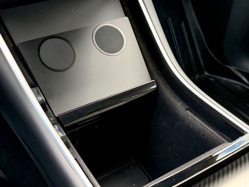 Used 2020 Tesla Model Y Performance image 24