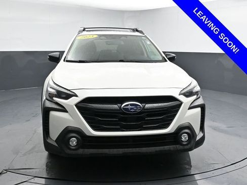 Used 2025 Subaru Outback Onyx Edition XT AWD/4WD image 2