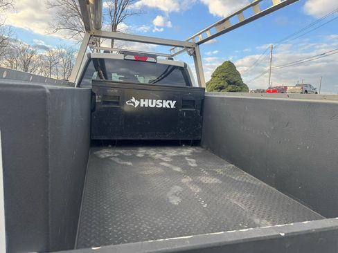 Used 2022 Ford F350 XL w/ Power Equipment Group image 23