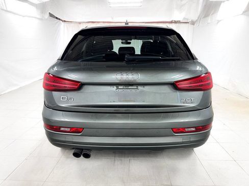 Used 2018 Audi Q3 2.0T Premium Plus w/ Premium Plus Package AWD/4WD image 5