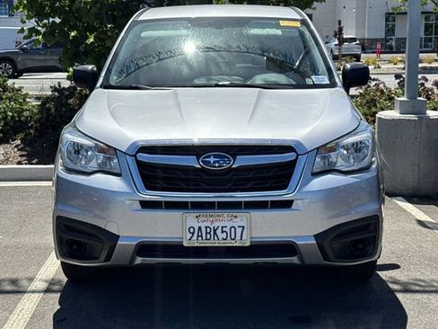 Used 2018 Subaru Forester 2.5i AWD/4WD image 3