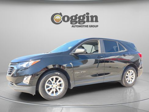 Used 2020 Chevrolet Equinox LS image 1
