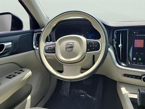 Used 2024 Volvo S60 B5 Plus FWD image 20