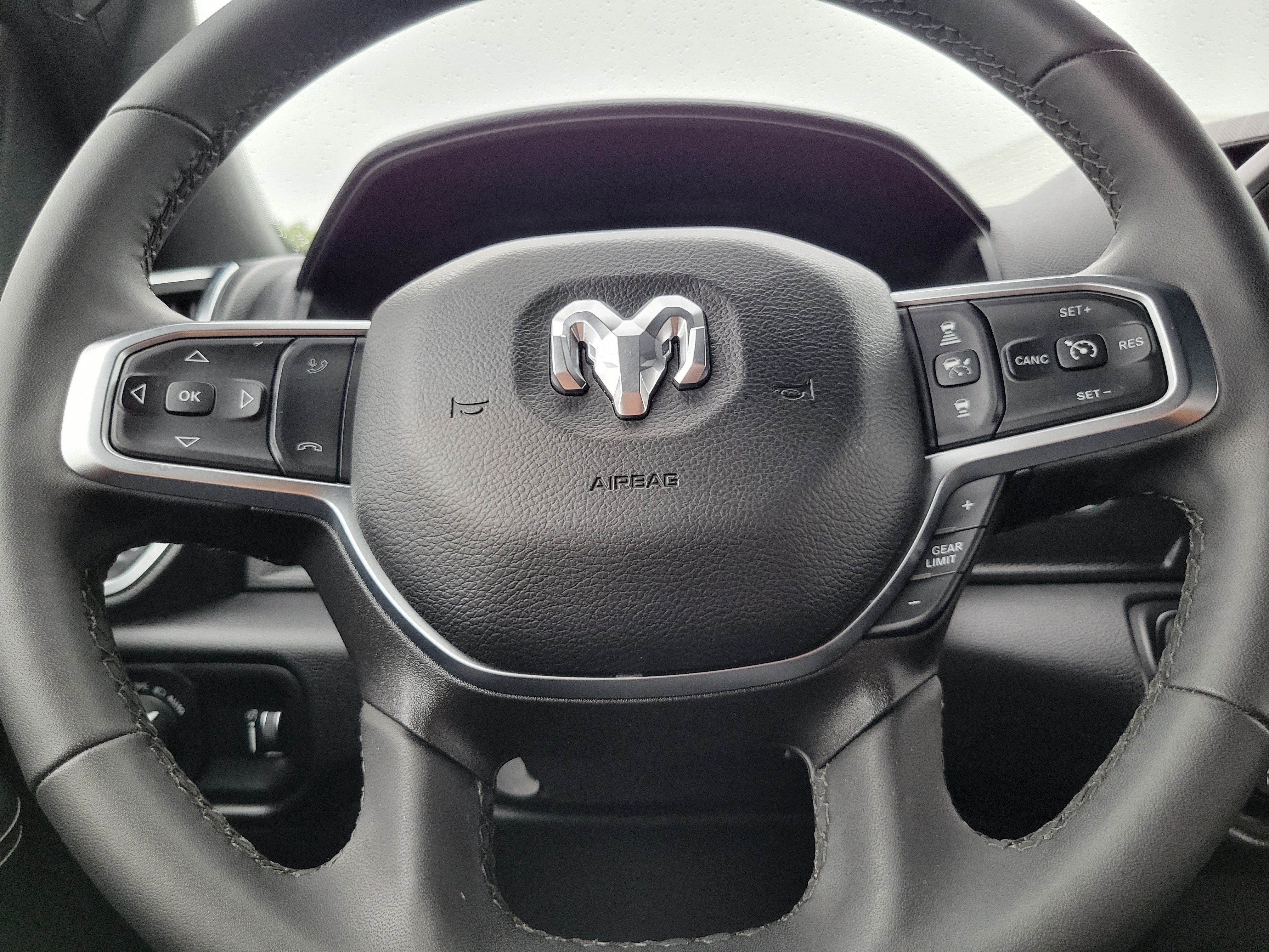 Used 2026 RAM 2500 Big Horn AWD/4WD image 8