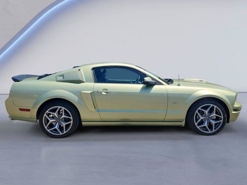 Used 2006 Ford Mustang GT Premium RWD image 2