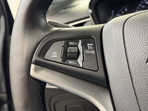 Used 2018 Chevrolet Trax LT w/ LT Convenience Package image 31