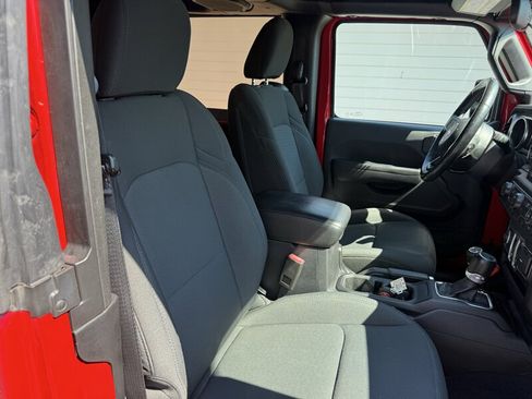 Used 2018 Jeep Wrangler Sport AWD/4WD image 27