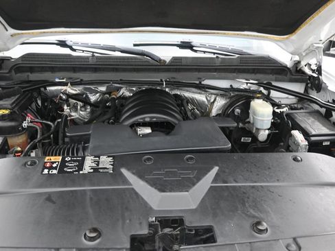 Used 2016 Chevrolet Silverado 1500 Custom w/ Custom Convenience Package RWD image 19