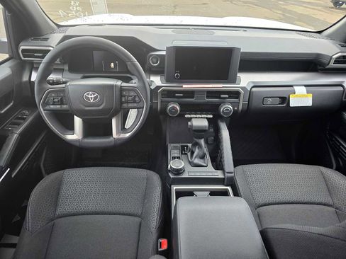 New 2026 Toyota 4Runner SR5 image 25