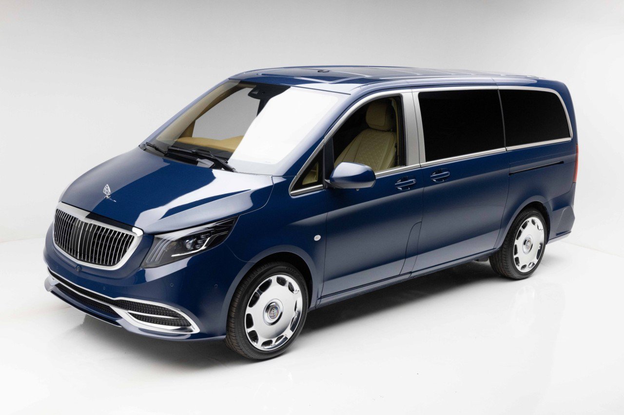 Used 2021 Mercedes-Benz Metris Passenger image 1