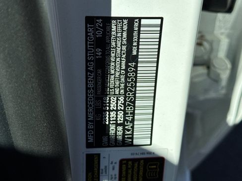 Certified 2025 Mercedes-Benz C 300 4MATIC Sedan image 38