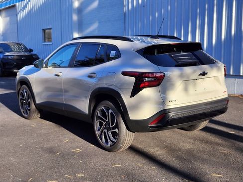 New 2026 Chevrolet Trax RS w/ Sunroof Package image 3
