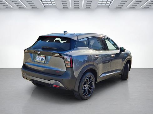 Certified 2025 Nissan Kicks SR FWD image 4