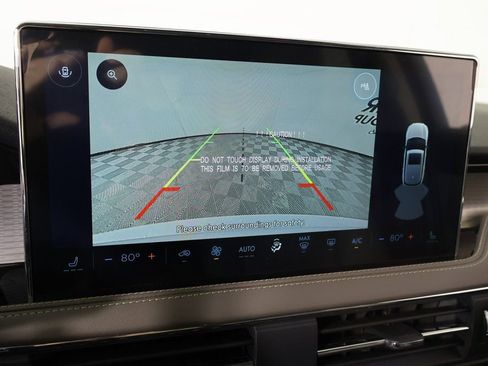 New 2026 Lincoln Corsair Premiere image 6