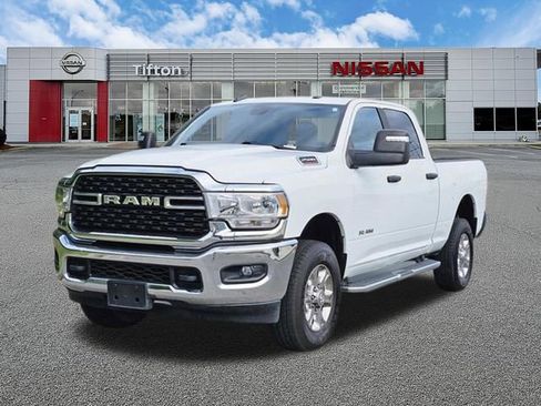 Used 2024 RAM 2500 Big Horn AWD/4WD image 8