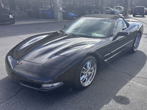 Used 2000 Chevrolet Corvette image 2