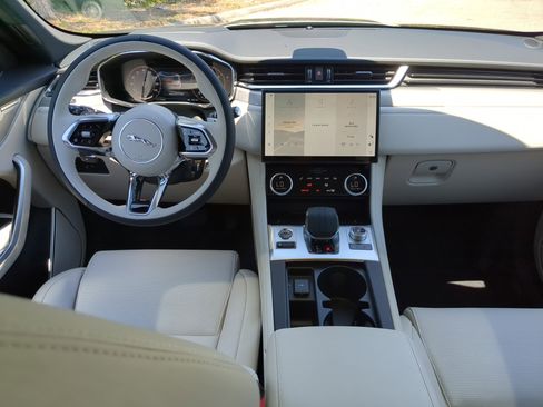 New 2026 Jaguar F-PACE R-Dynamic S image 12