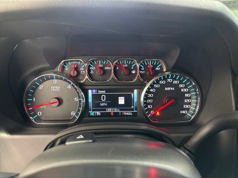 Used 2018 GMC Yukon XL SLT AWD/4WD image 15