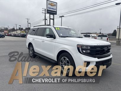 Used 2025 Ford Expedition Active