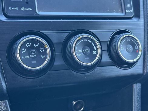 Used 2014 Subaru Crosstrek 2.0i Limited image 20