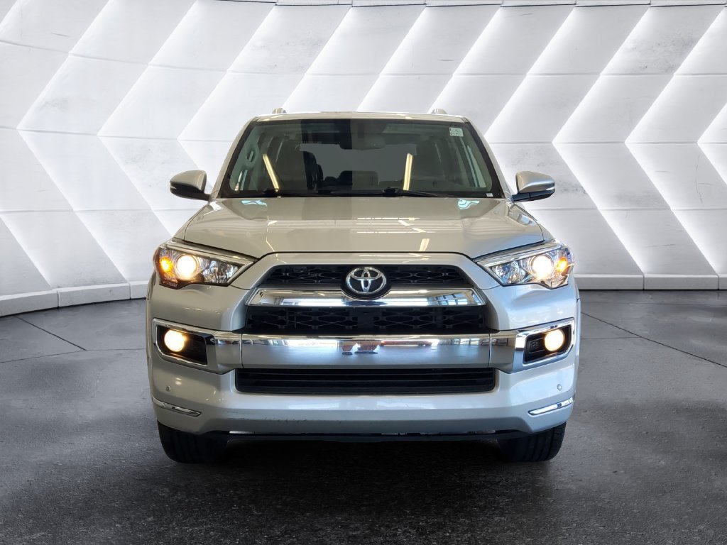 Used 2016 Toyota 4Runner Limited AWD/4WD image 2