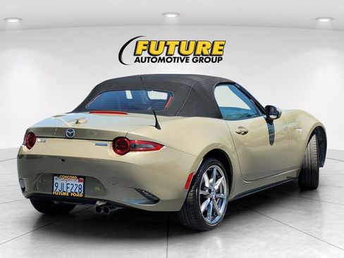 Used 2023 MAZDA MX-5 Miata Grand Touring w/ Weather Package RWD image 7