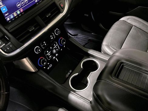 Used 2021 Chevrolet Tahoe LT image 16