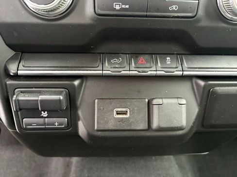 Used 2019 GMC Sierra 1500 4x4 Crew Cab image 21