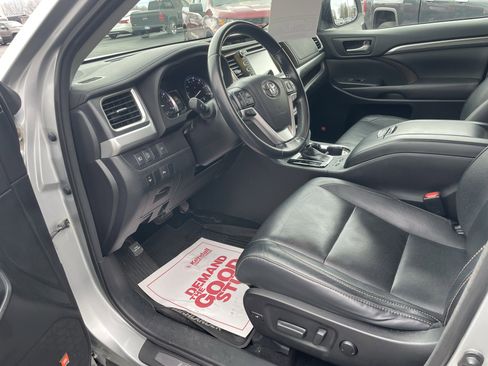 Used 2017 Toyota Highlander Limited w/ Protection Package #3 image 13
