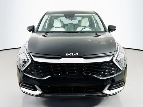 Used 2025 Kia Sportage EX FWD image 2